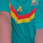 Mzansi Schoolgirl shows Phat pussy