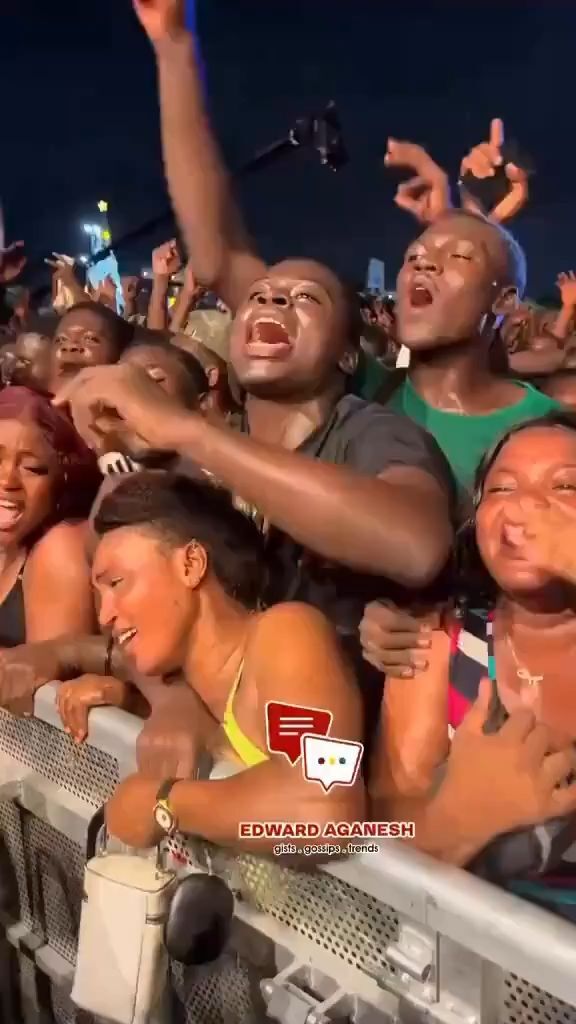 Shameless sex at concert in Ghana