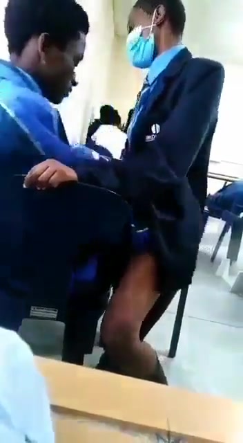 Mzansi high school students fuck in class during COVID 19